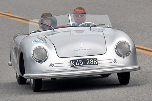 Porsche 356 Roadster 1948 года оснащался…
