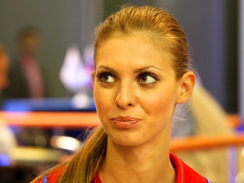 — Уверяю вас, мы своих не бросаем!— В смысле?—…