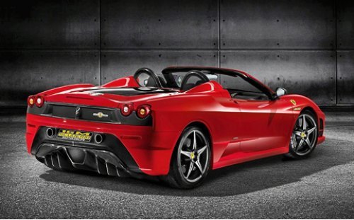 В отличие от купе у версии Scuderia Spider 16M…