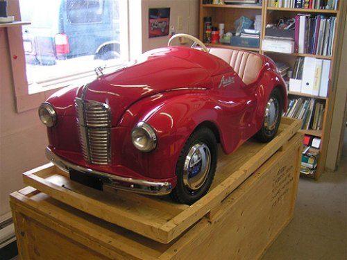 Сейчас педальные машинки Austin Junior40 изредка…