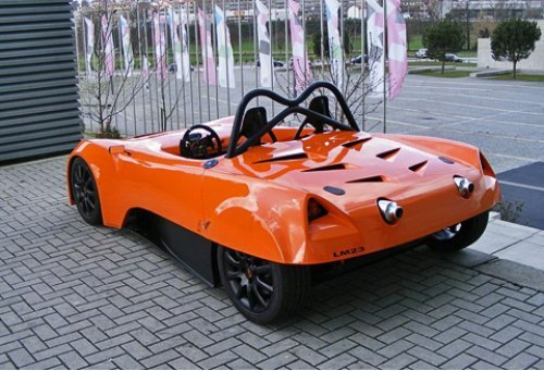 У спорткара LM 23 отлично проработанная…