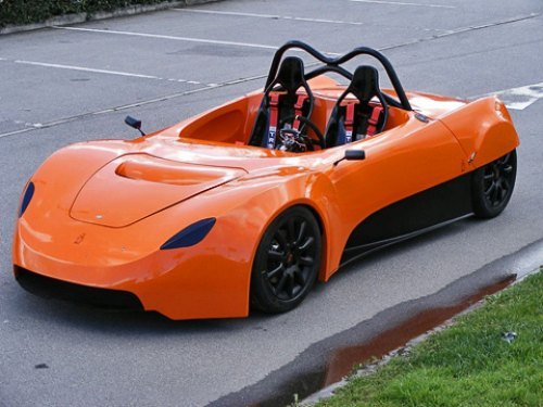 У спорткара LM 23 отлично проработанная…