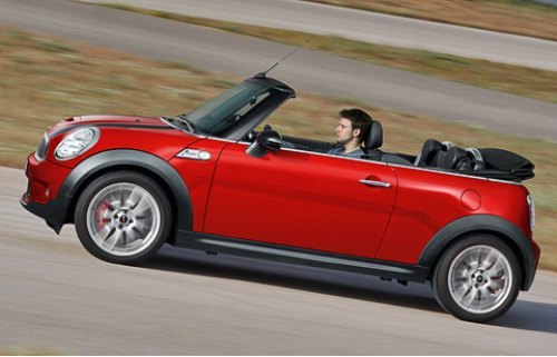 Открытая версия Mini JCW Convertible уступает…