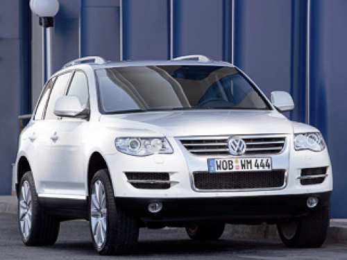 В разгоне до 100 км/ч Touareg TDI BlueMotion…
