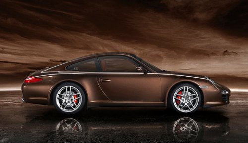Замыкает десятку легендарное семейство Porsche…
