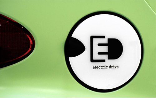 Аккумулятора от компании Tesla хватает на 115 км.…