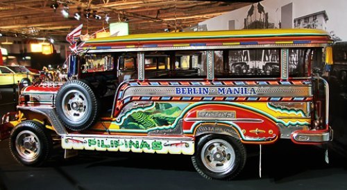 Sarao Jeepney 1980 года.