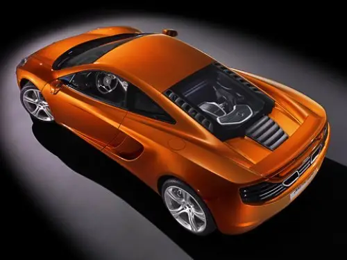 Британцы гордо отмечают, что MP4-12C выбрасывает…