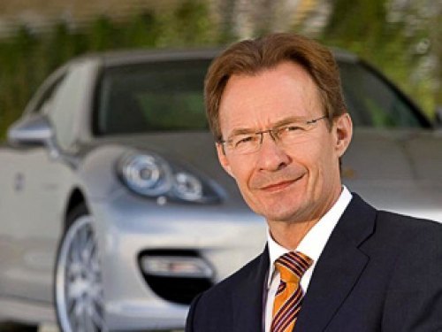 Майкл Махт возглавил Porsche после того, как…