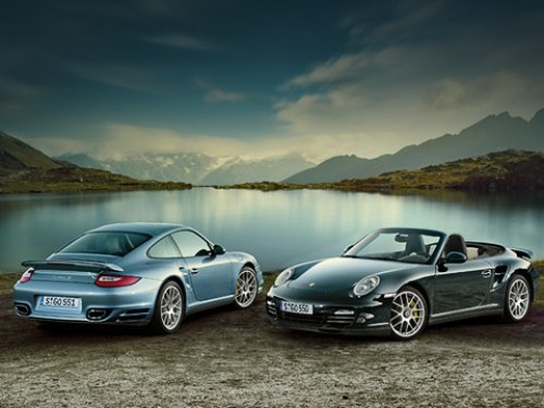 По экономичности 530-сильное купе Porsche 911…