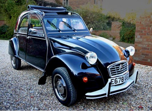 Классическая модель Citroen 2CV со складной…