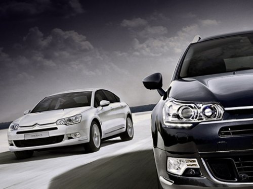 С новым 204-сильным турбодизелем 2.2 Citroen C5,…