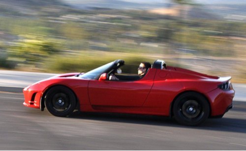 Фирма Tesla уже начала оповещать своих клиентов…
