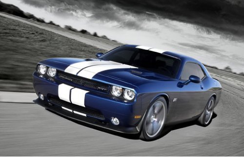 На фотографии — Dodge Challenger SRT8 392 в…