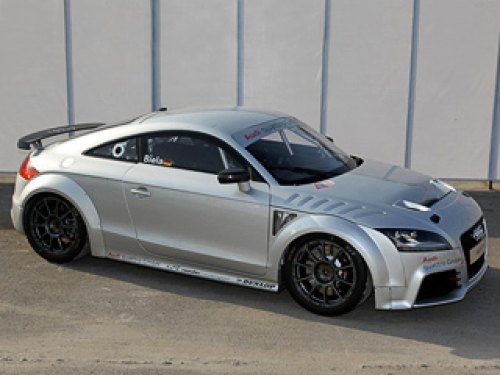Болид Audi TT GT4, за который будут просить 120…