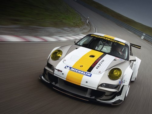Премьера Porsche 911 GT3 RSR состоялась в…