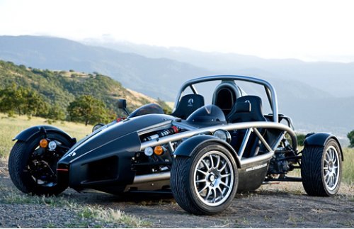 Спорткары Ariel Atom выпускаются сейчас в…