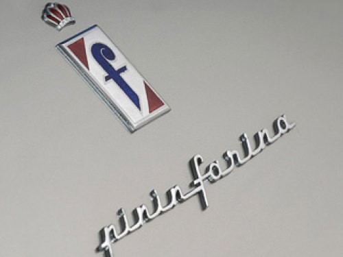 Добавление шильдиков Pininfarina на кузов и…