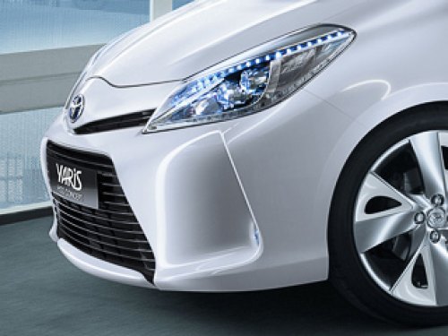 Прототип гибридного автомобиля Toyota Yaris также…