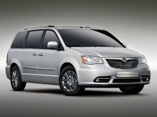 Отличить минивэн Lancia Grand Voyager от…