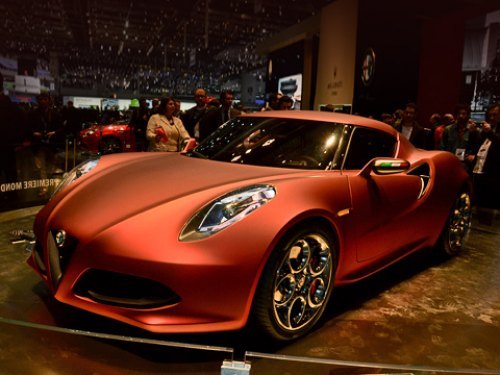 Шоу-кар Alfa Romeo 4C уже близок к серийному…
