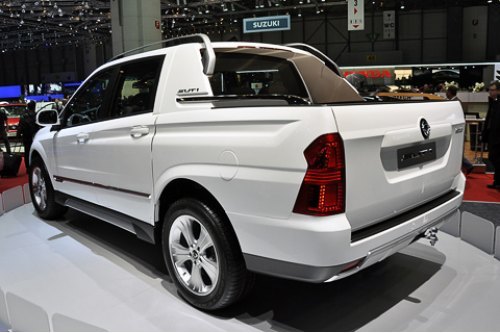 Предшествующий концепту пикап SsangYong Actyon…