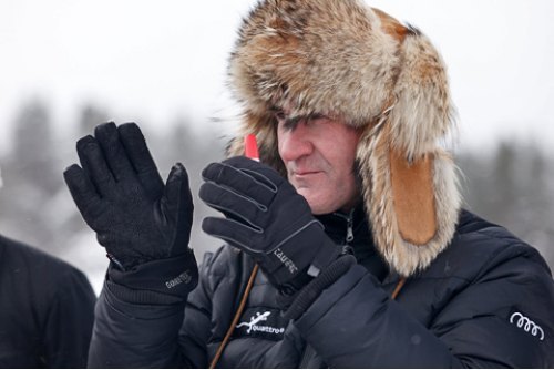 Незадолго до нас в школе занимались сотрудники…