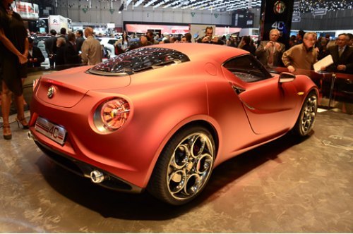 Длина концепта Alfa Romeo 4C — 4 м, колесная база…