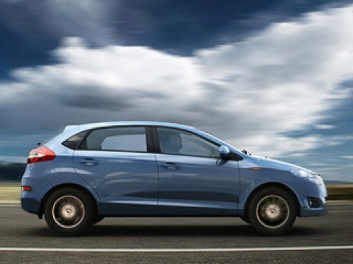 Chery Very на 13 см короче Бонуса — его длина…