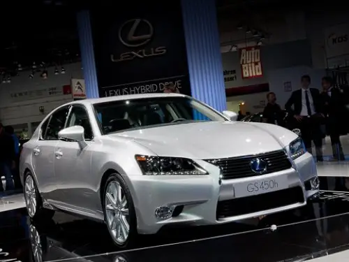 В год Lexus планирует продавать в Европе 45 тысяч…