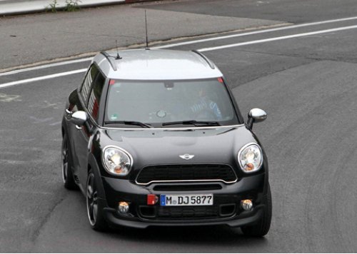Версия кроссовера Mini Countryman от придворного…
