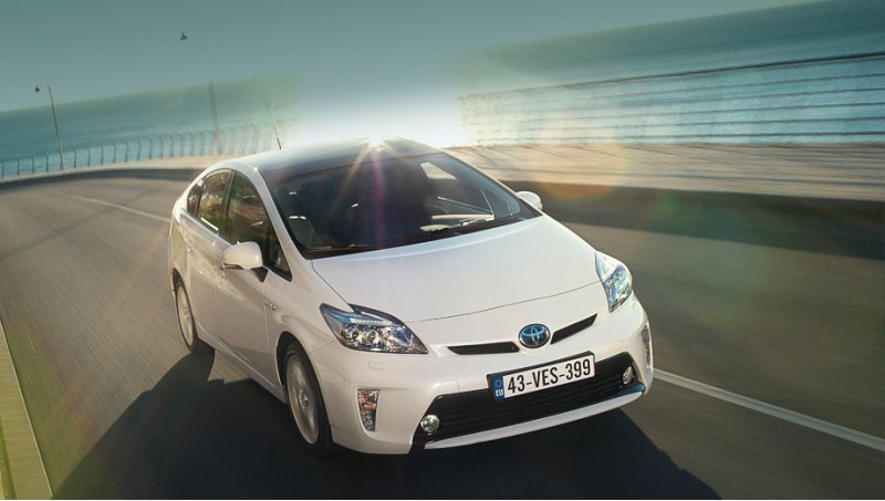 Первые рестайлинговые пятидверки Toyota Prius…
