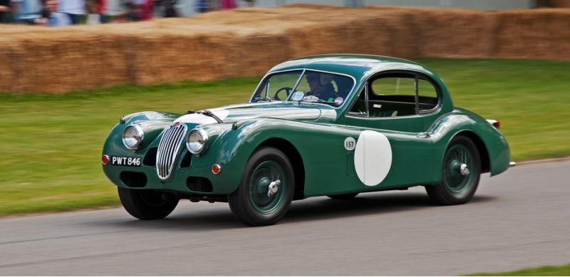 Частников на данном Ягуаре XK140 3.4 сняли с…