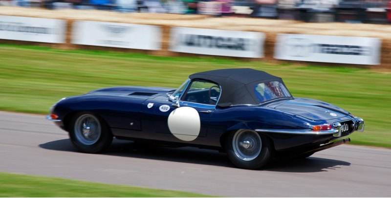 Этот E-type 3.8 1961 года — первый, выигравший…