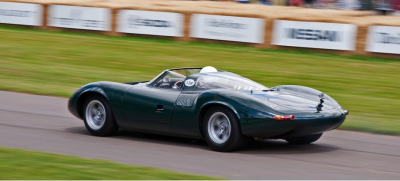 Jaguar XJ13 1965 года проектировался как…