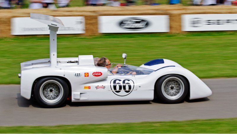 В спортпрототипе Chaparral-Chevrolet 2E 1966 года…