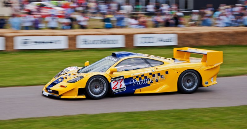 McLaren-BMW F1 GTR с двигателем V12 6.1 был…