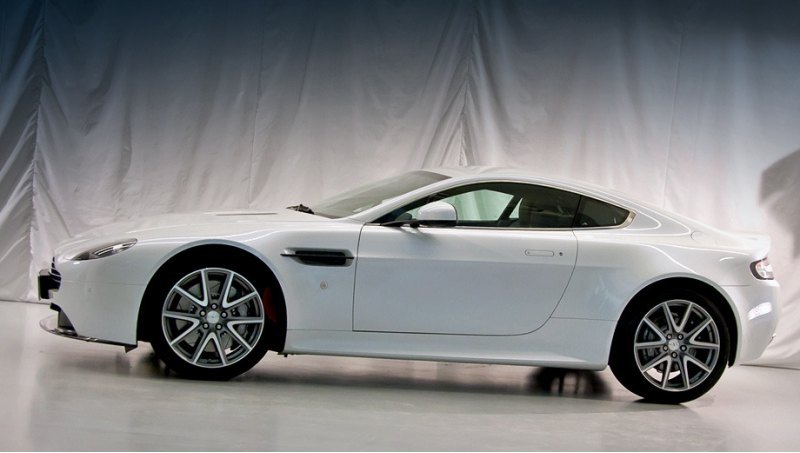 Внешние отличия рестайлингового V8 Vantage S…