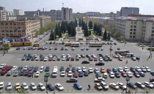 Что же делать с парковкой в центре? Чиновники…