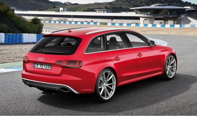 Универсал Audi RS4 Avant будет стоить от 3 644…