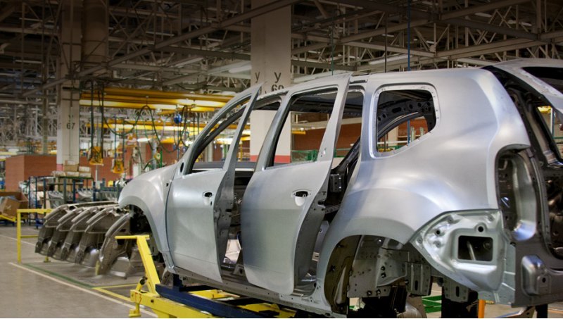 Российский авторынок продолжает уверенный рост,…