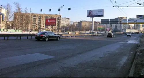 Средняя скорость движения в Москве по выходным…