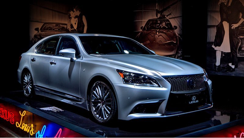Для седана теперь доступен и пакет F Sport.…