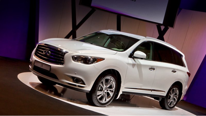 Семиместный кроссовер Infiniti JX выпускается на…