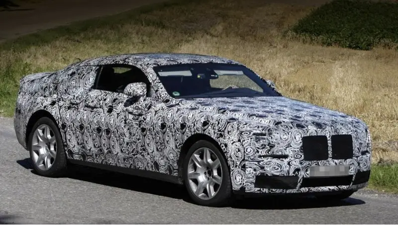 Купе и кабриолет Rolls-Royce Ghost увидят свет в…