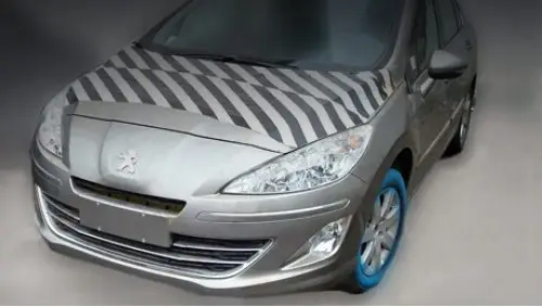 Так же как и рестайлинговое купе Peugeot RCZ,…