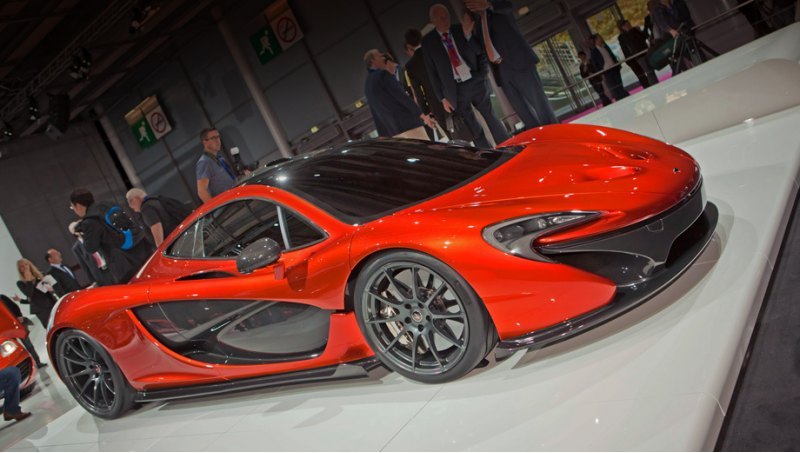 Серийный гиперкар McLaren P1 появится в 2013…