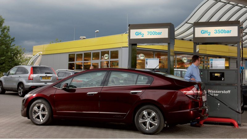 Honda FCX Clarity  —  первый серийный водородный…