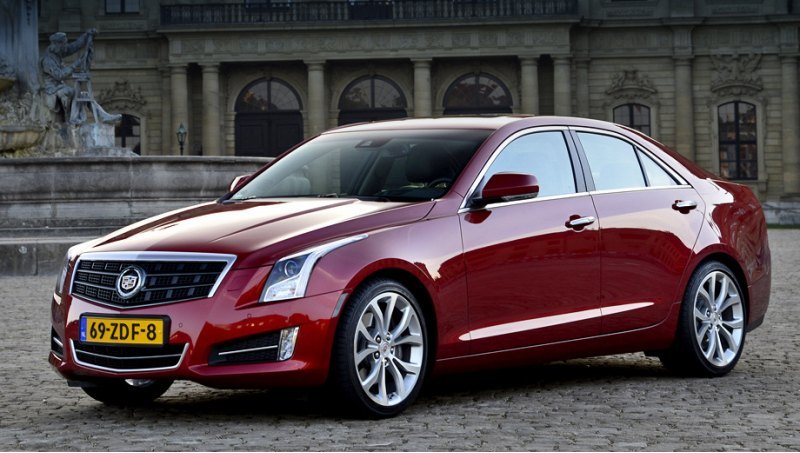 Габаритные размеры седана Cadillac ATS: 4643 мм в…