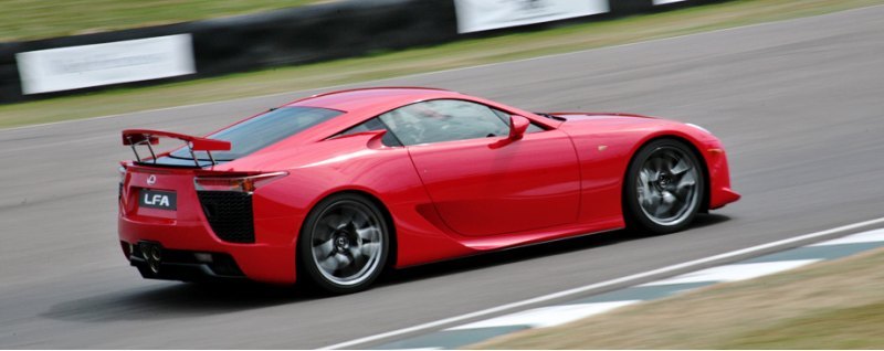 О том, что суперкар Lexus LFA будет выпущен…